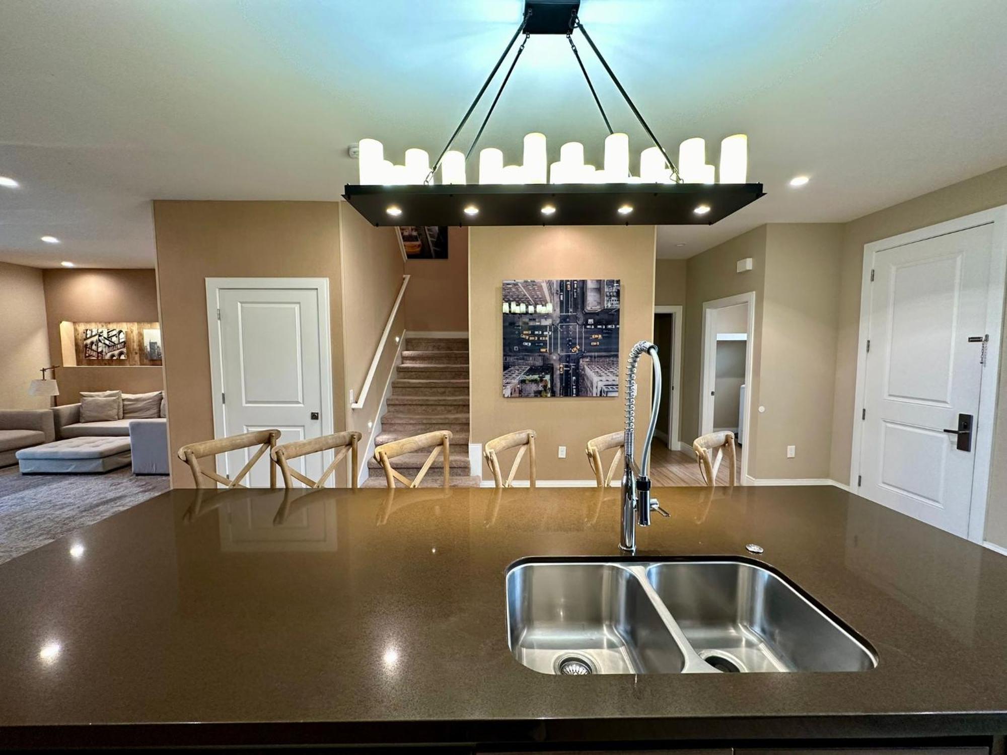 Luxury Home In Orlando With Private Hot Tub - 7 Min From Disney Parks - 3 Bedrooms And 4 Bathrooms! Exterior photo